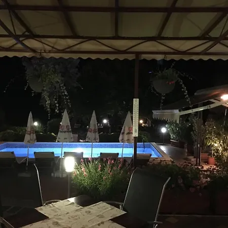 Capri 네세부르